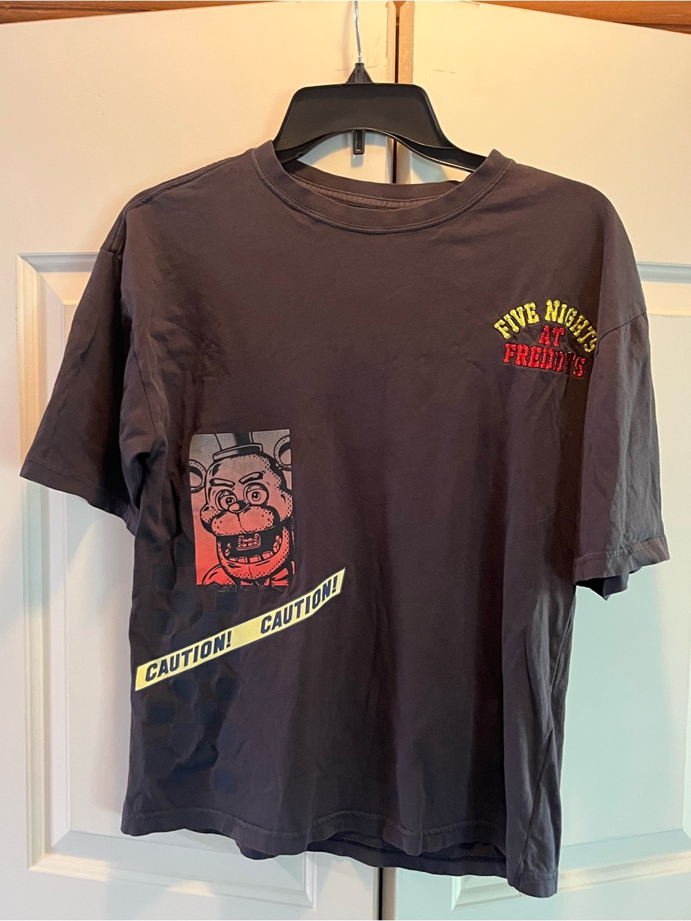 Five Nights at Freddy's Kids Caution Oversized T-Shirt Size Large